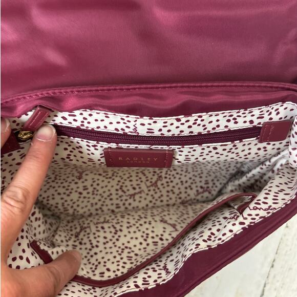 RADLEY London Burgundy Quilted Medium Crossbody Bag Adjustable Strap Purse - Picture 5 of 6